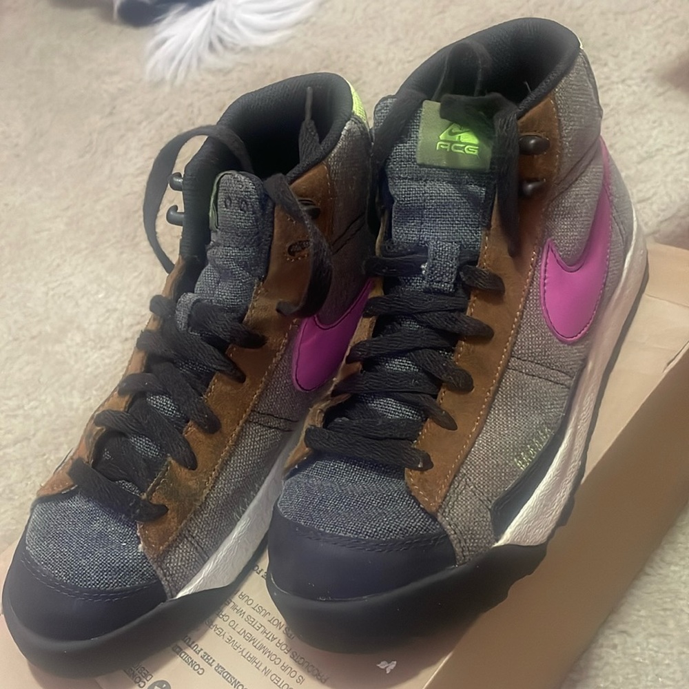 Air Blazer ACG